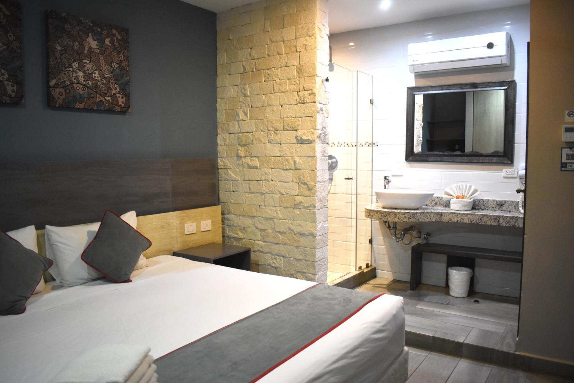 Illusion Xpress I Attraction Hotel Deluxe ปลายาเดลการ์เมน ภายนอก รูปภาพ